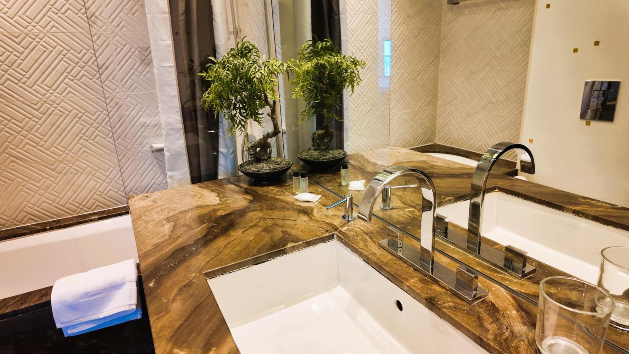Apartment Damac Heights By Fendi *