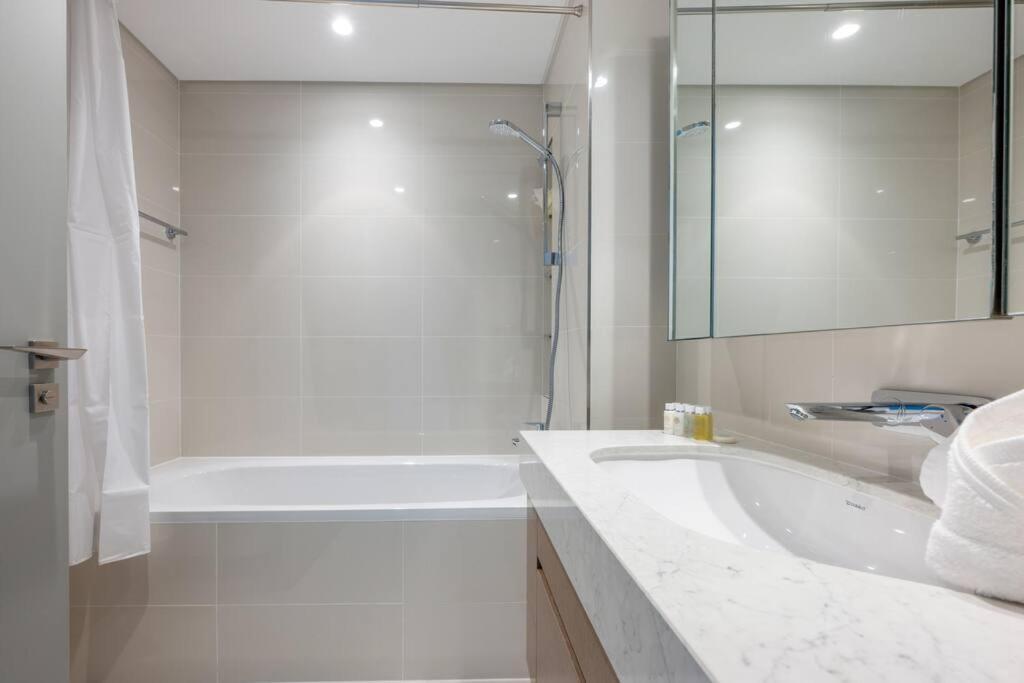 1br In Isle - Free Access