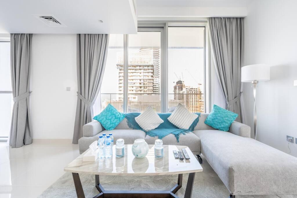 1br In Isle - Free Access Apartment Dubai
