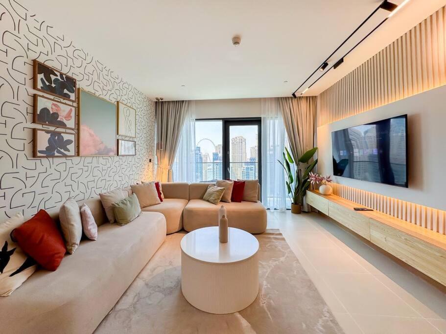 Wow! 3br In Vida Marina With Marina View Apartment