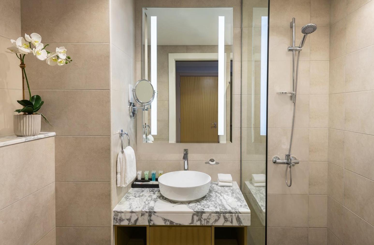 Staycae Homes - Aykon C