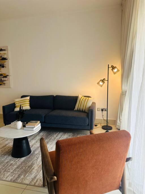 2-bed Haven In Downtown Oasis Near Burj & Dxb Mall *