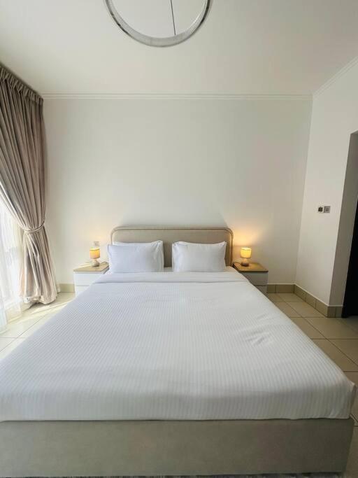 2-bed Haven In Downtown Oasis Near Burj & Dxb Mall Apartment *