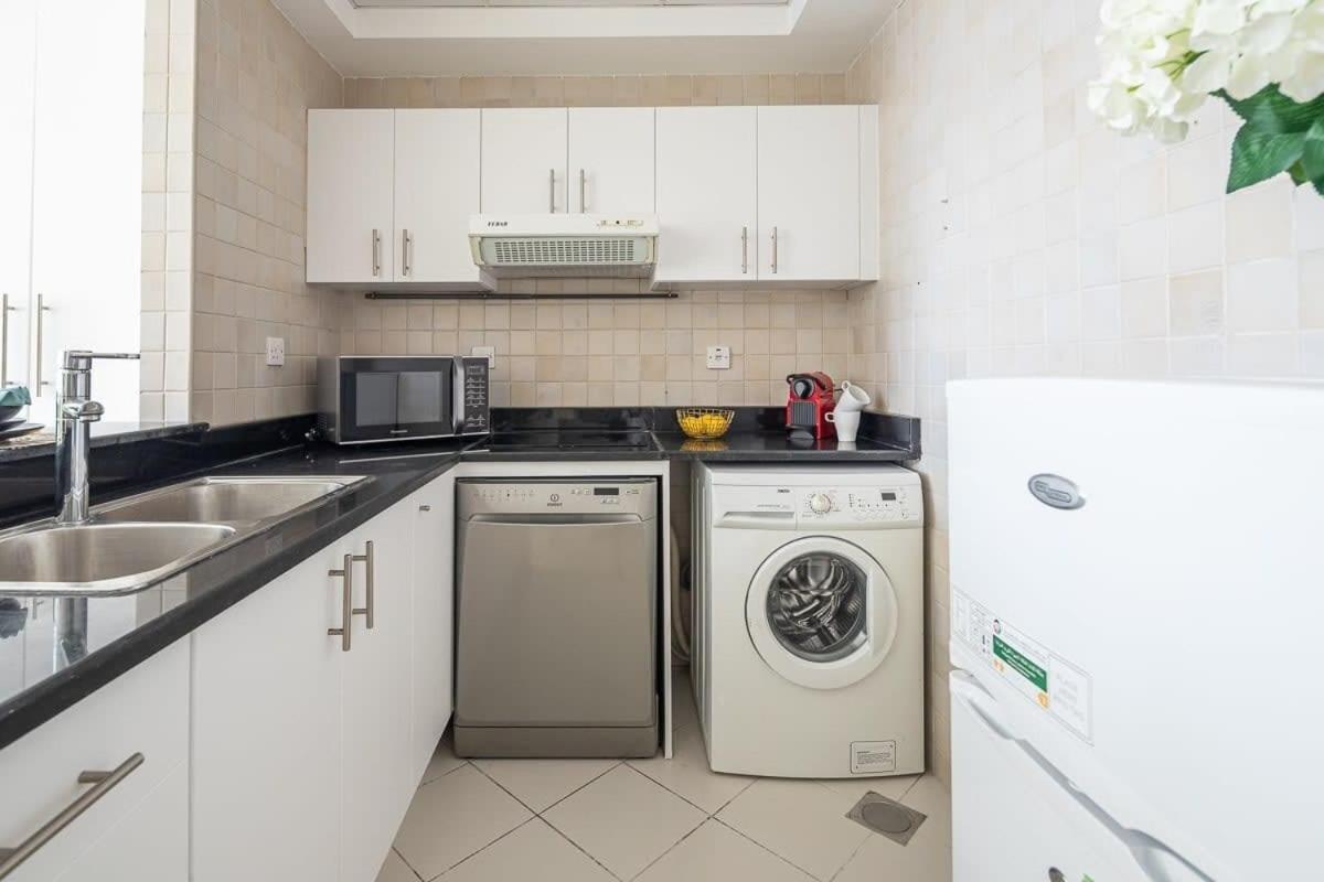 Apartment Frank Porter - Concorde Tower Dubai