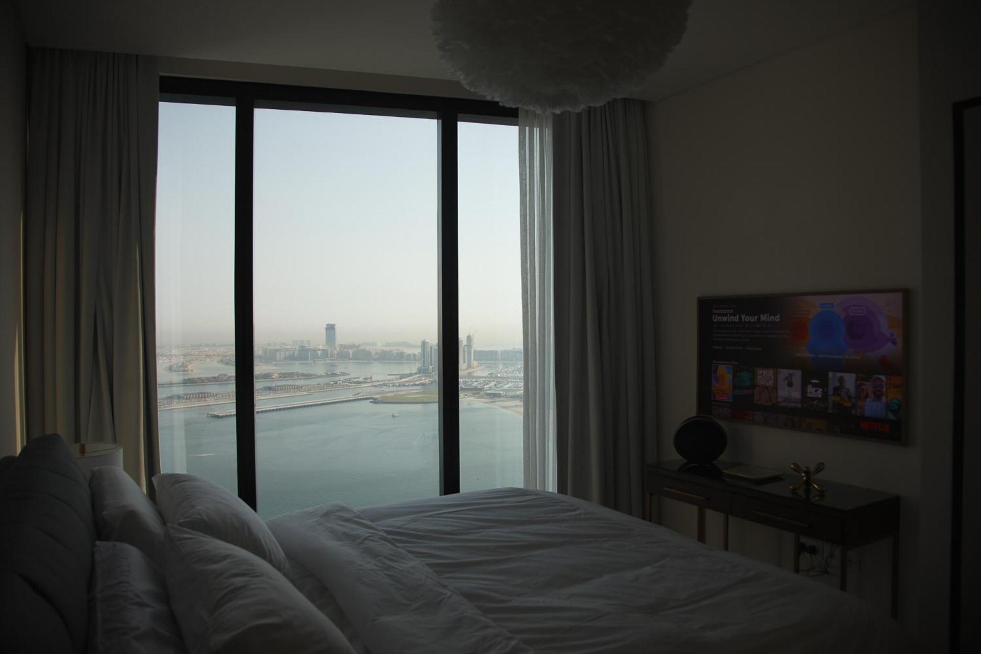 Apartment Lux 2 Bd With Parking Full Sea View And Location Dubai