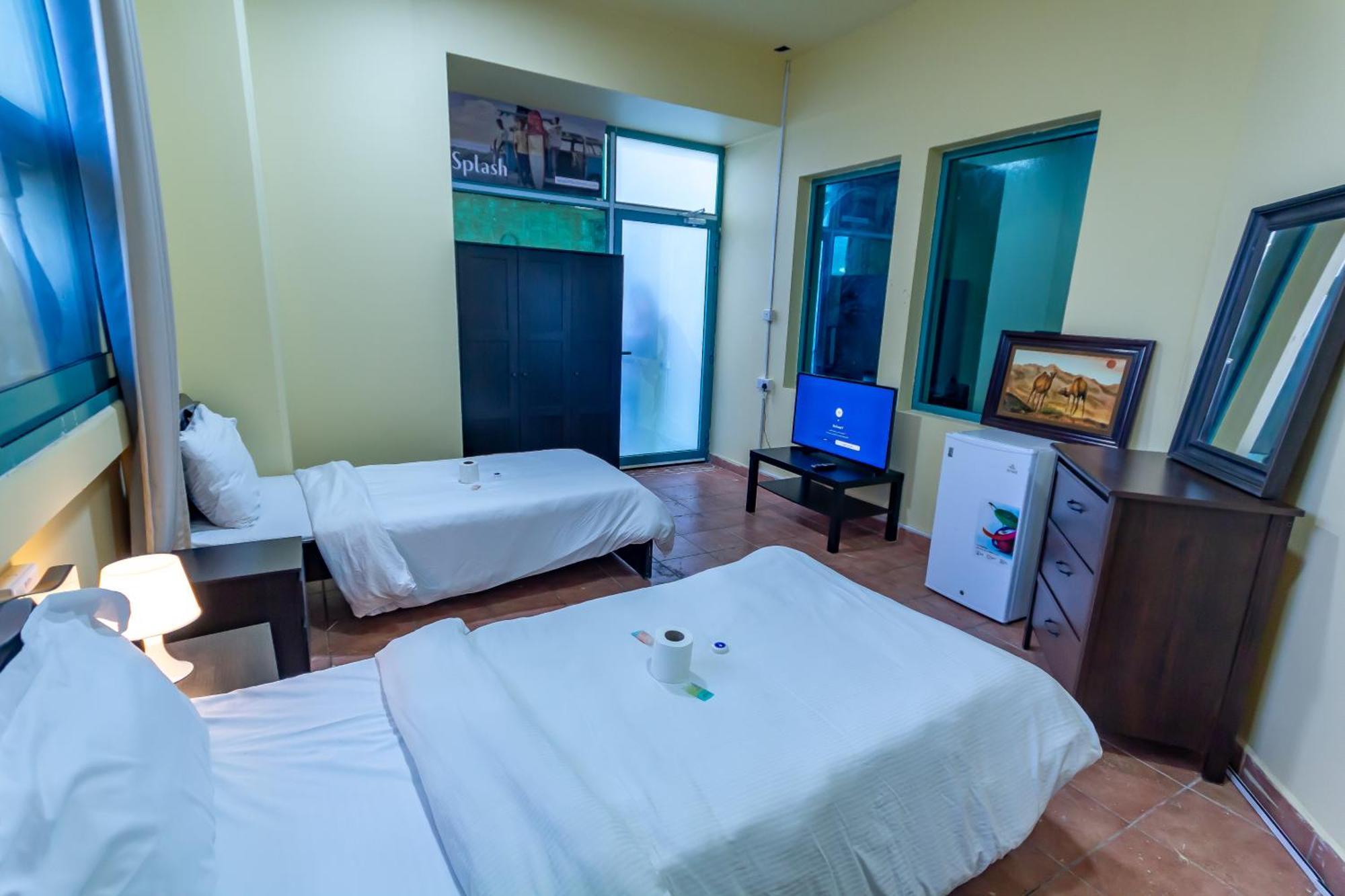 Spacious For Girls In Marina فتيات فقط Apartment *