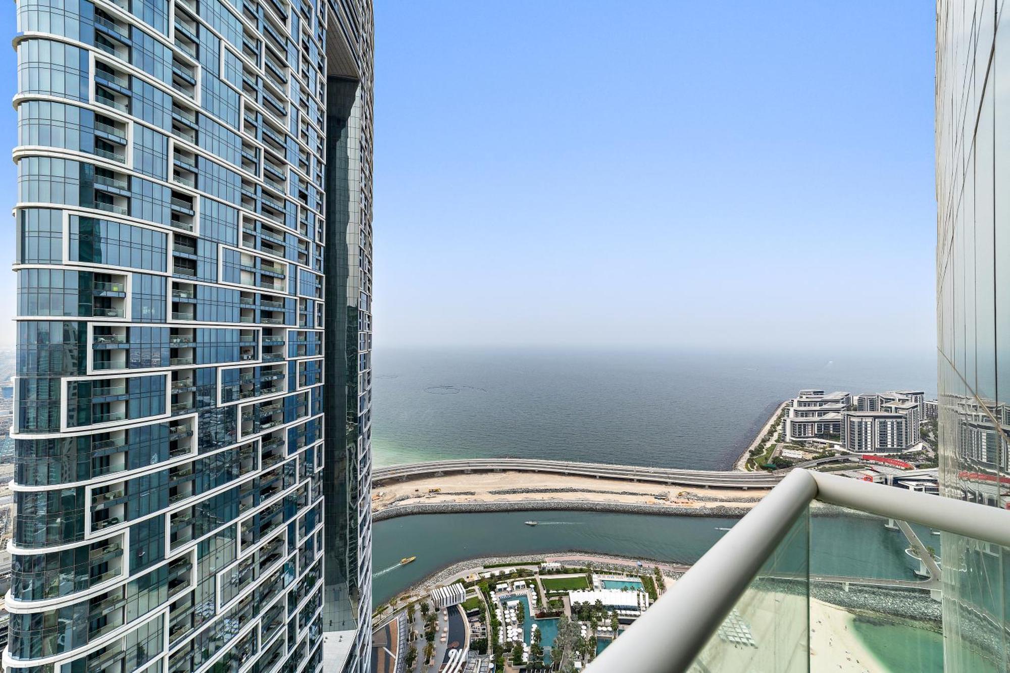 2 Bedroom With Direct Free Access - Al Bateen Towers Dubai