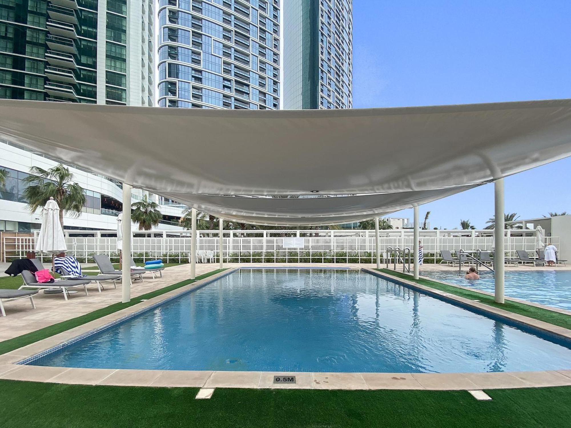 2 Bedroom With Direct Free Access - Al Bateen Towers Apartment Dubai