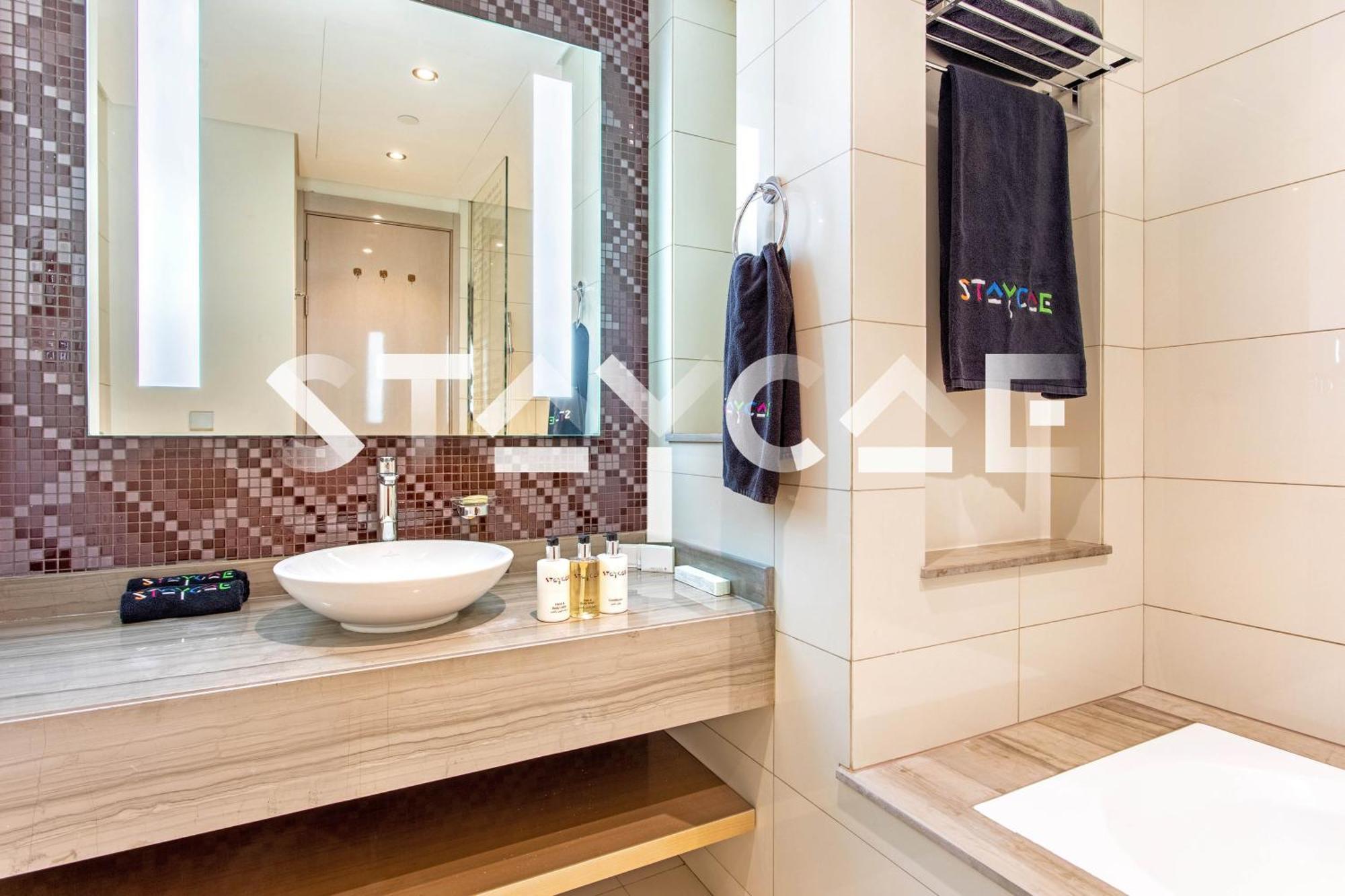 Apartment Staycae Homes - Damac Towers By Paramount *