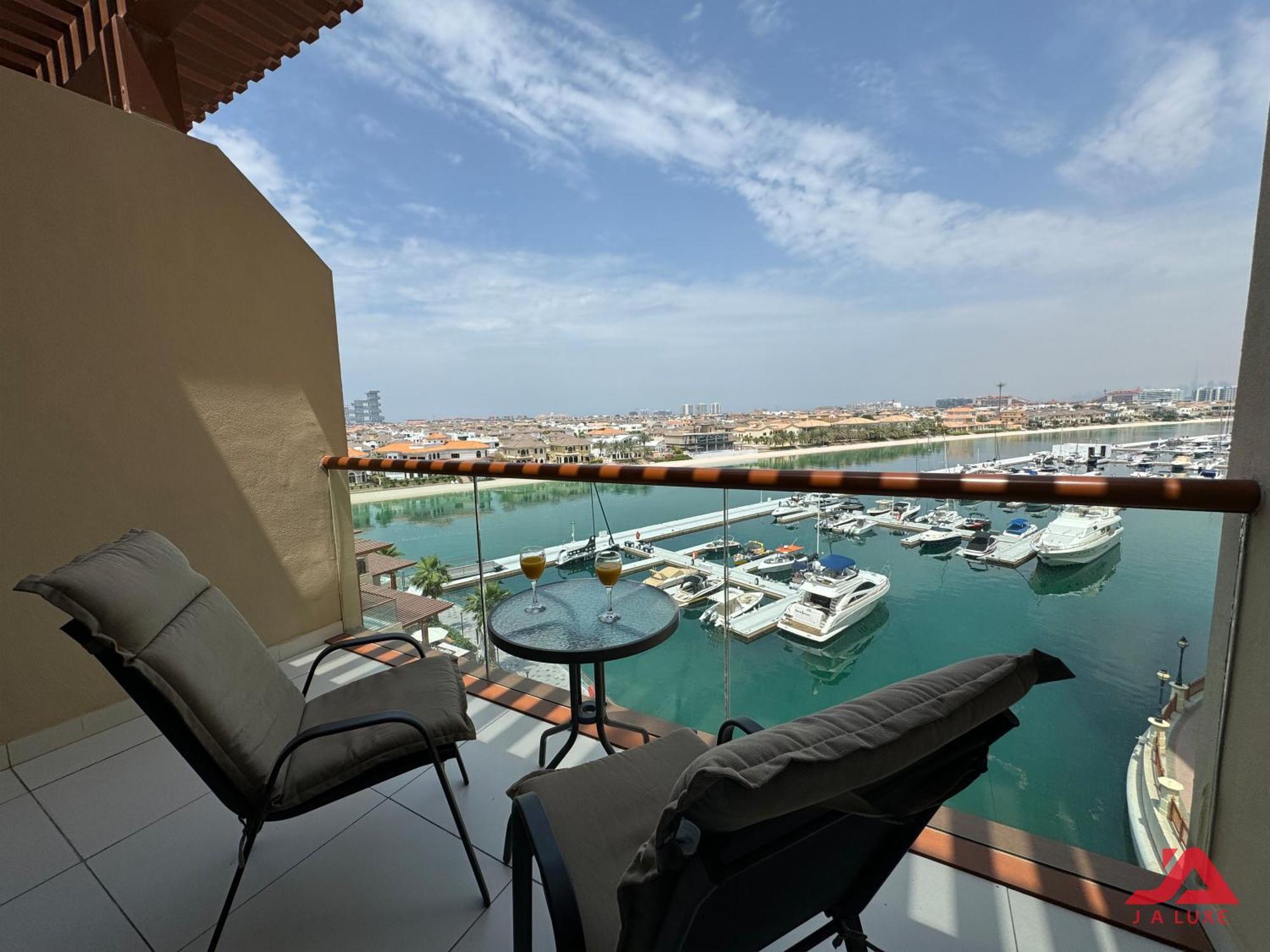 Unique At Of Yachts With Panoramic Sea View Of Burj Khalifa, Alarab & Atalntis In Palm Jumeirah Apartment