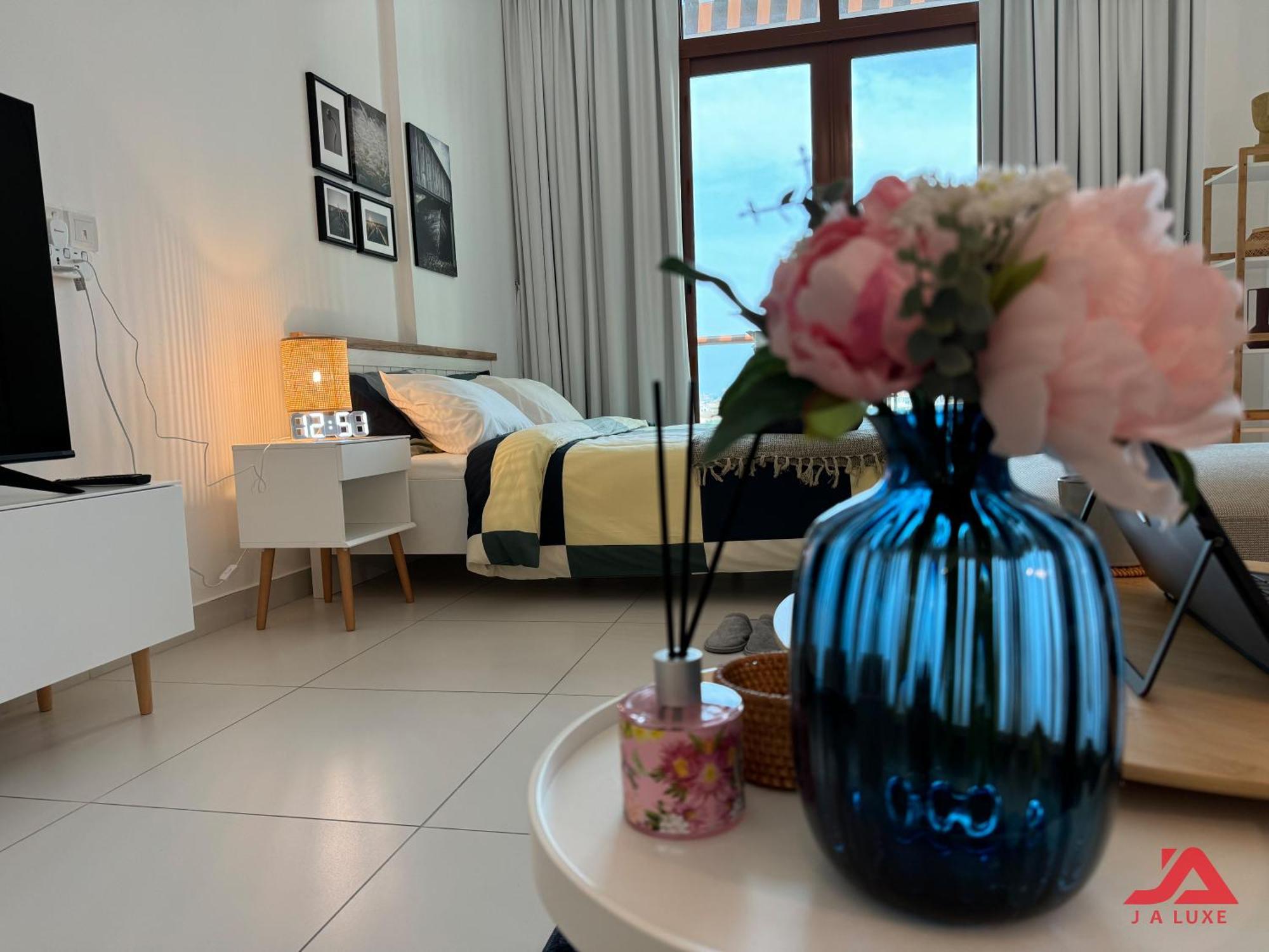 Unique At Of Yachts With Panoramic Sea View Of Burj Khalifa, Alarab & Atalntis In Palm Jumeirah Apartment Dubai