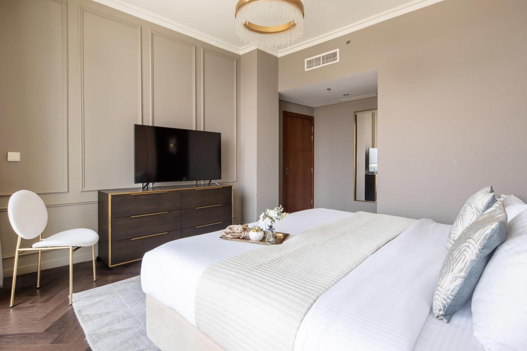 Apartment Frank Porter - Burj Vista Dubai
