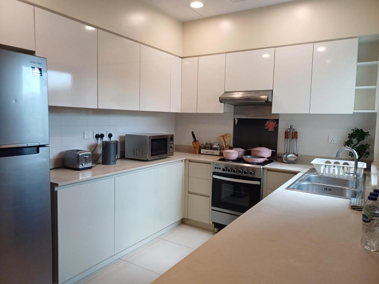 5 Bedroom - Hills Dubai