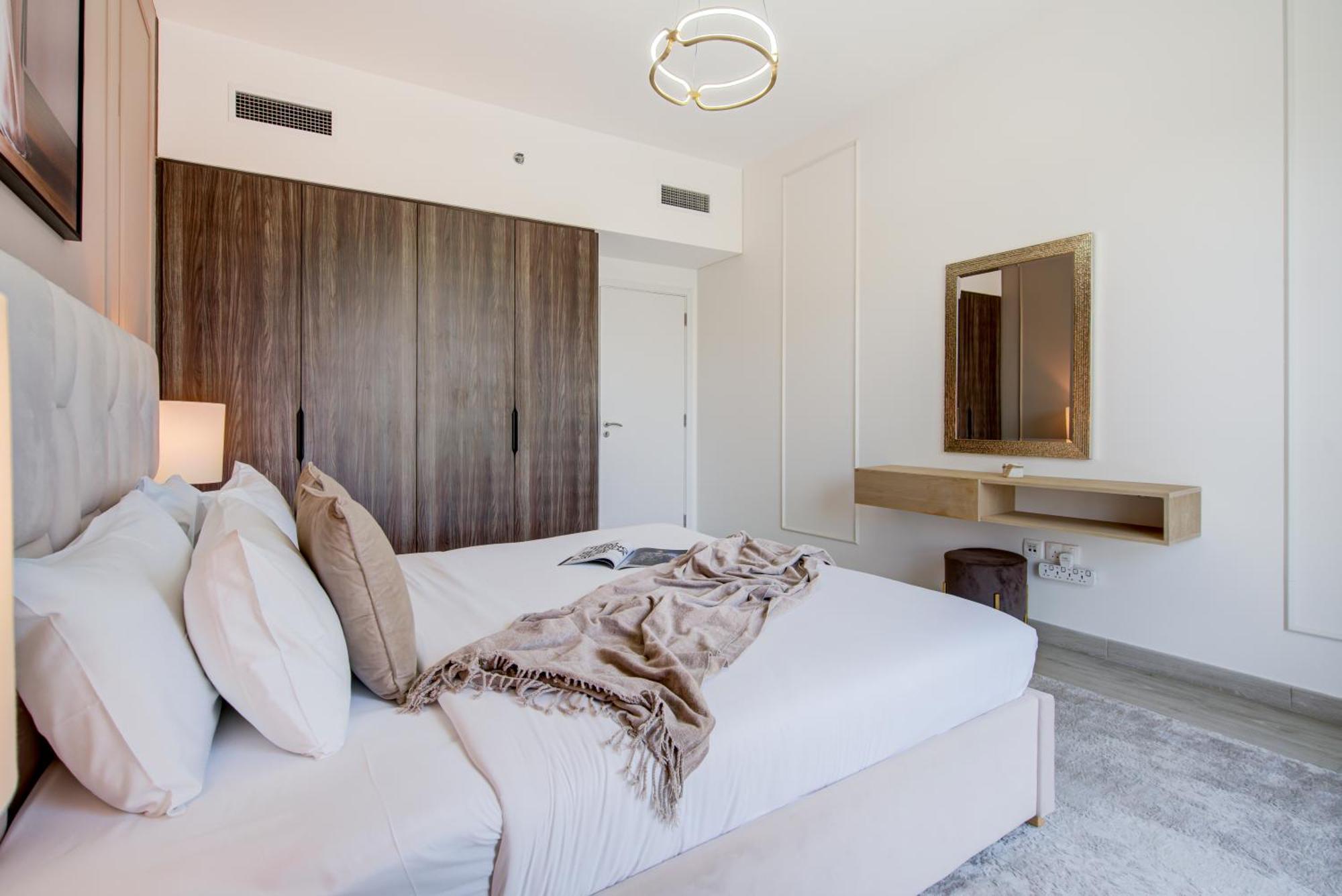 Apartment Trophy Luxe Jumeirah Retreat W Burj Al Arb Views Dubai