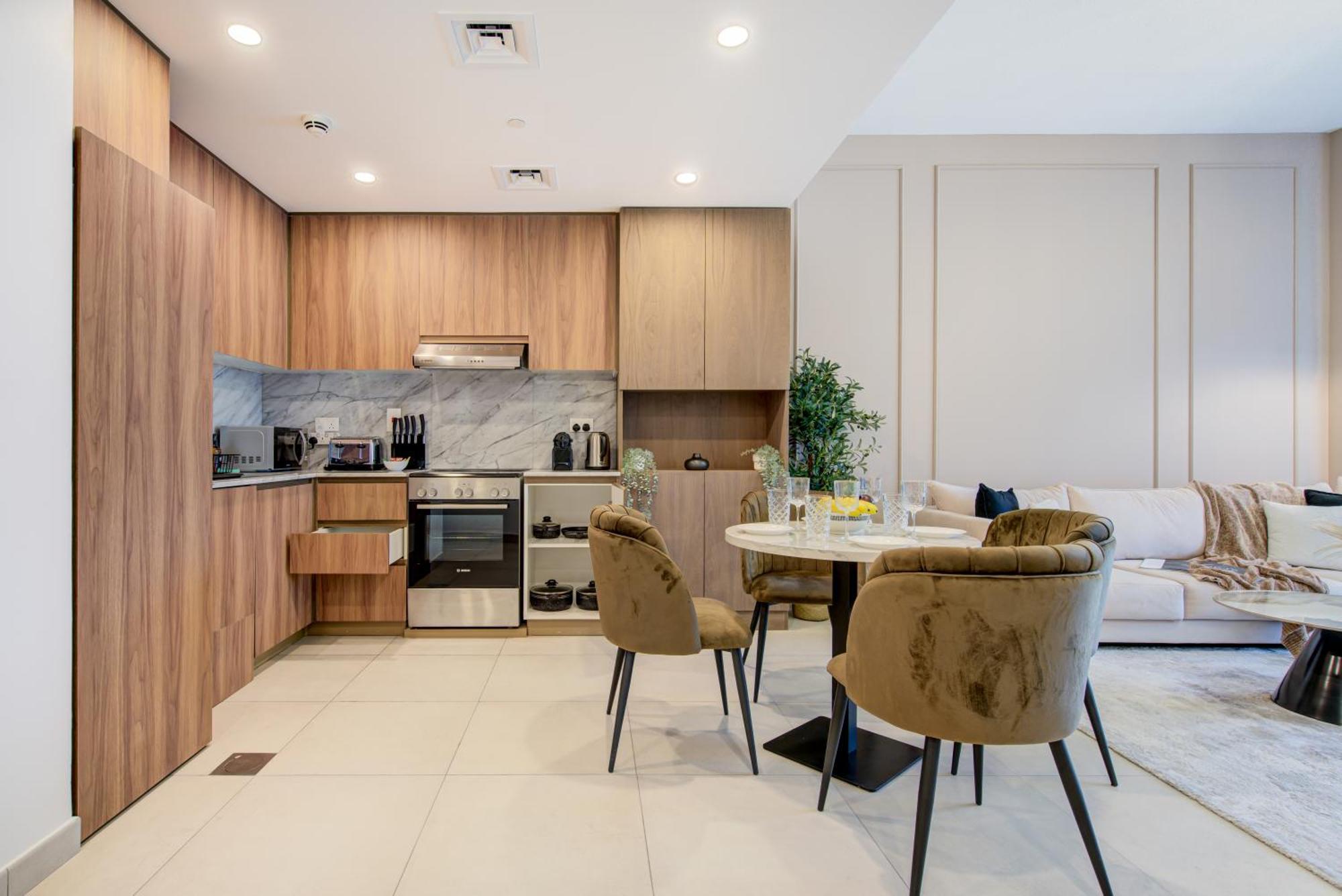 Trophy Luxe Jumeirah Retreat W Burj Al Arb Views Dubai