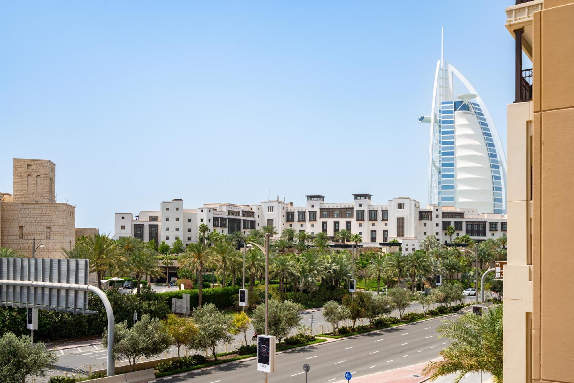 Apartment Trophy Luxe Jumeirah Retreat W Burj Al Arb Views
