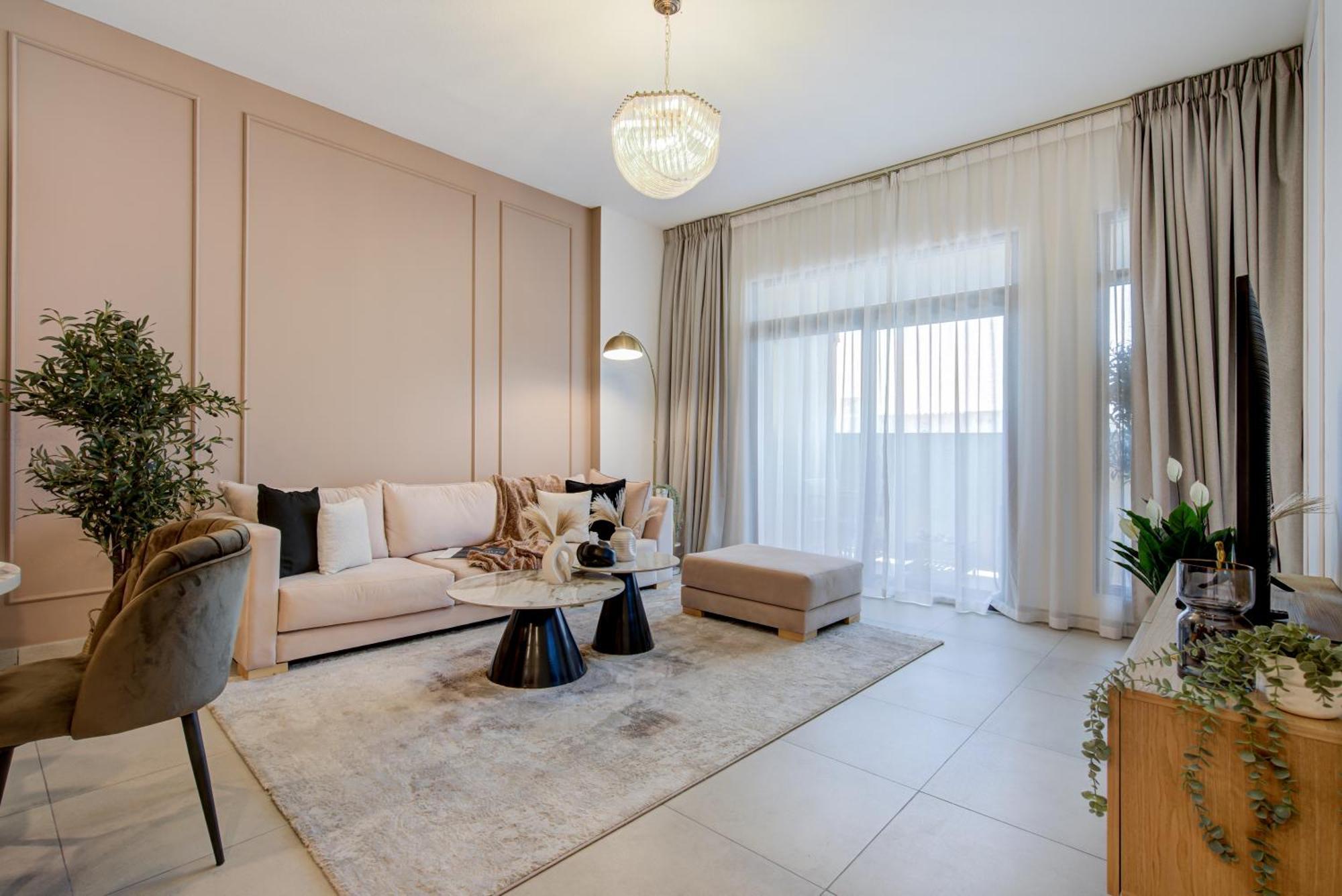 Trophy Luxe Jumeirah Retreat W Burj Al Arb Views