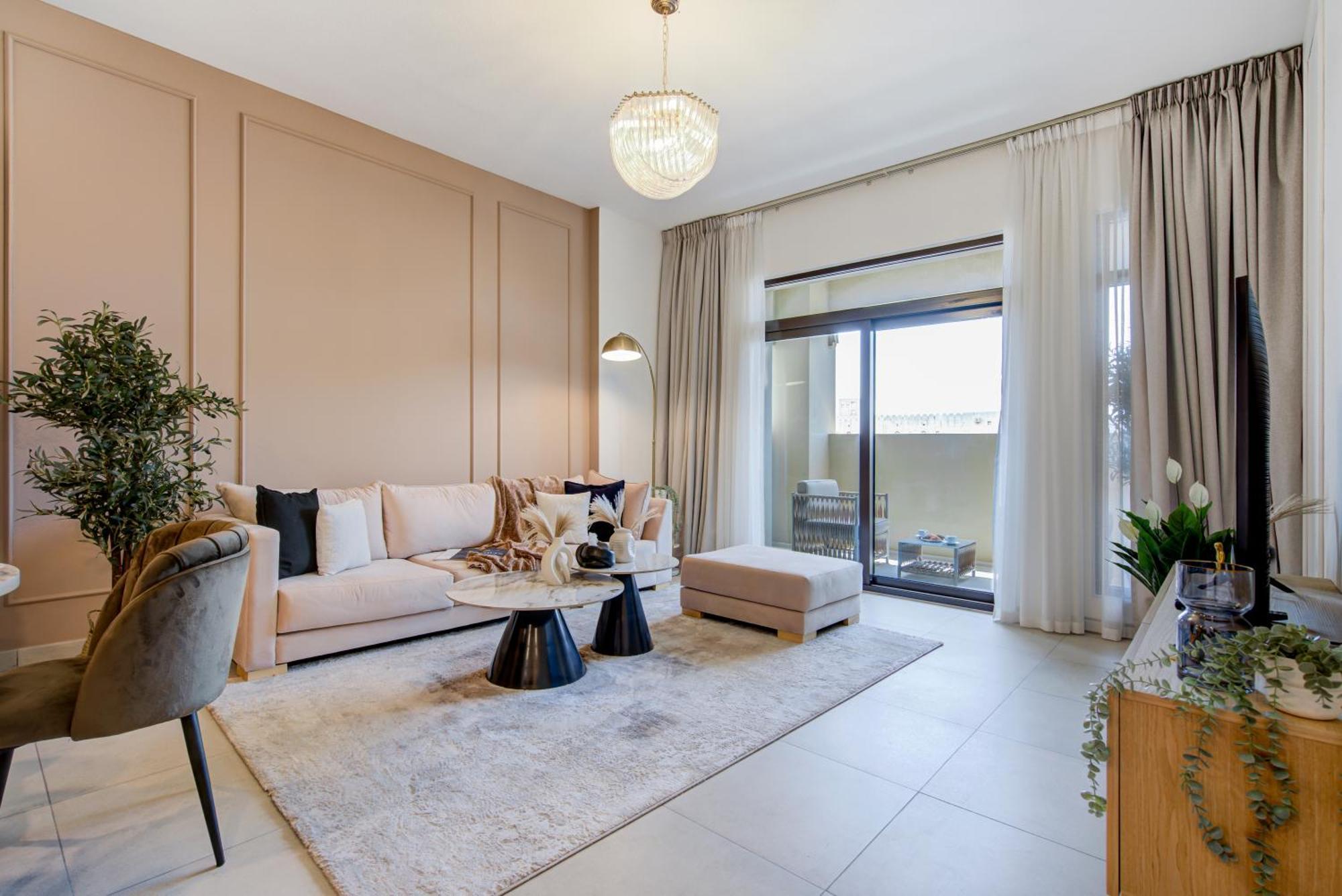 Trophy Luxe Jumeirah Retreat W Burj Al Arb Views