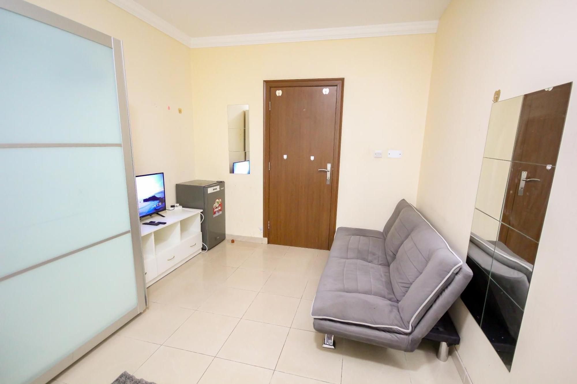Apartment Spacious For Girls In Marina فتيات فقط Dubai