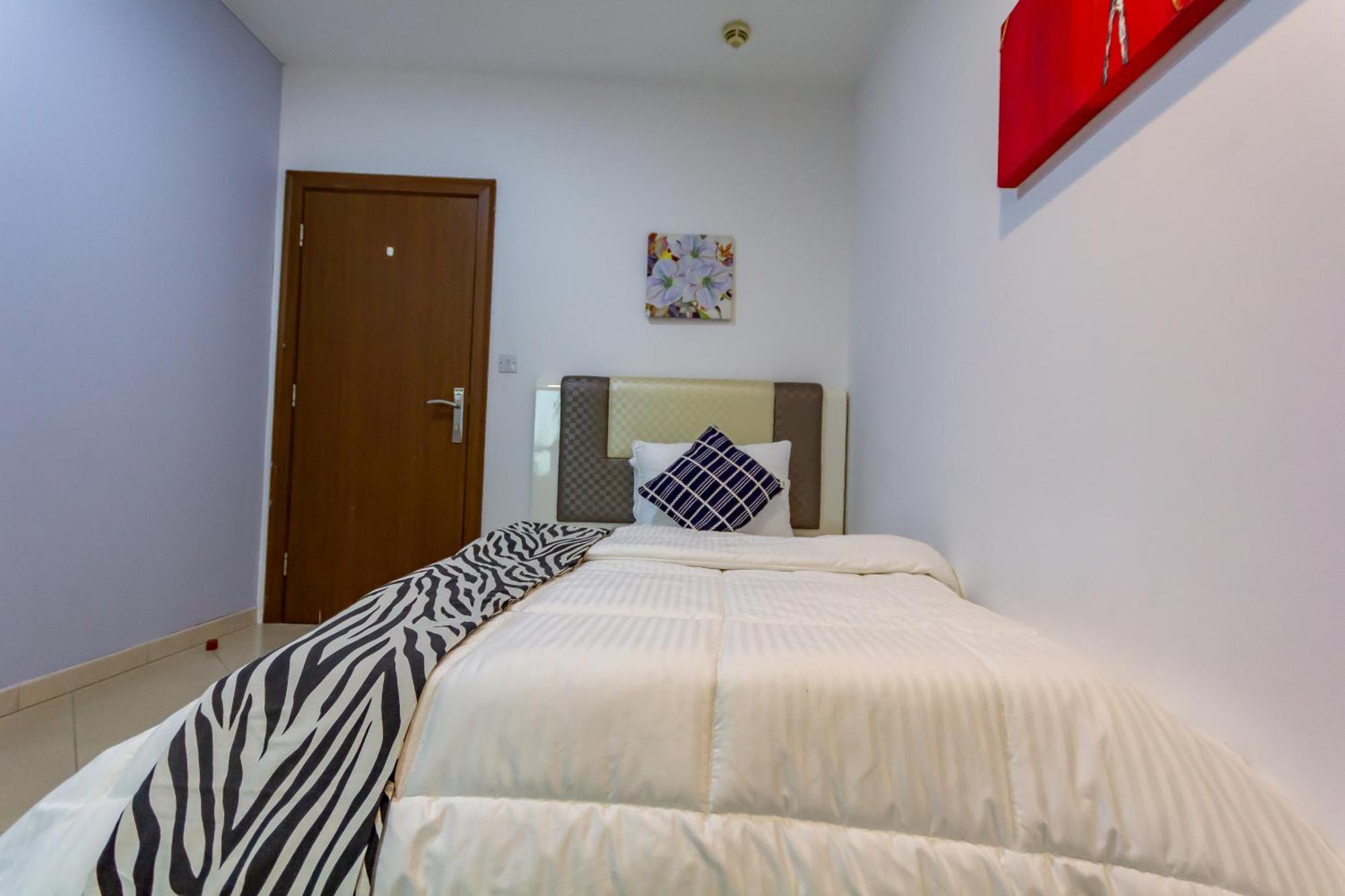 Apartment Spacious For Girls In Marina فتيات فقط