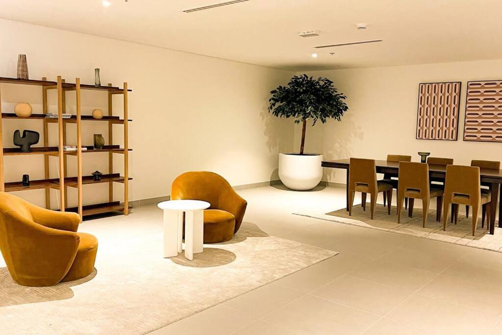 Apartment Luxury New 3 Beds Plus Maid Forte Tower Dubai