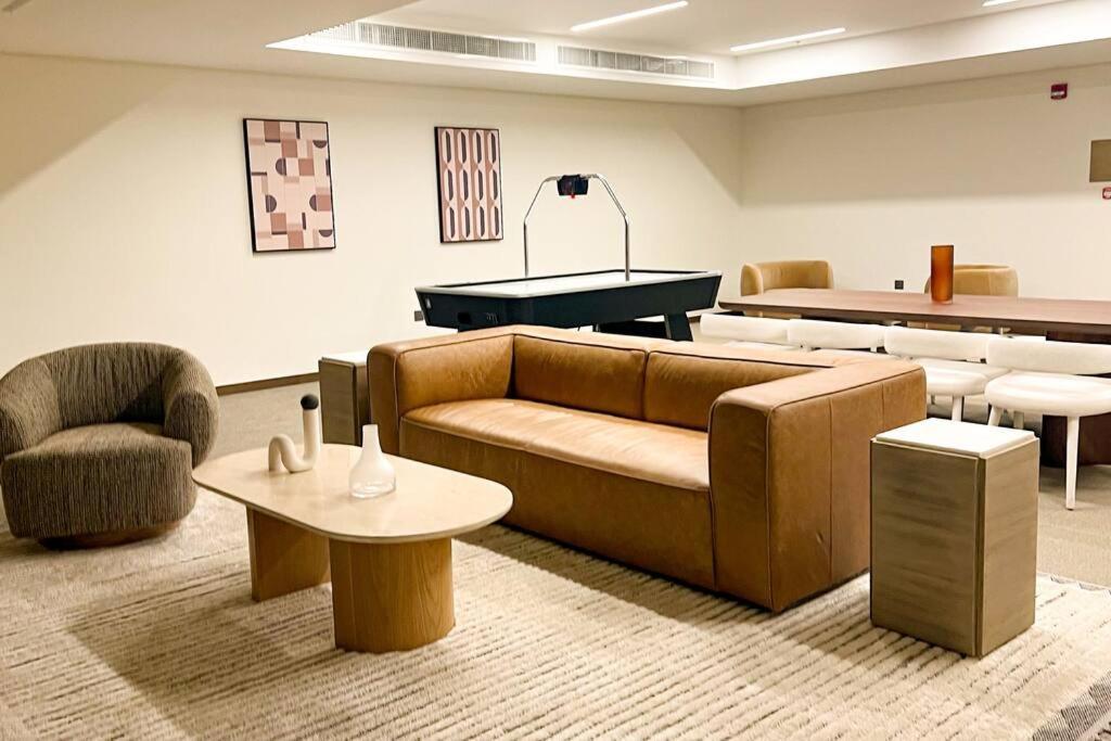 Luxury New 3 Beds Plus Maid Forte Tower Dubai
