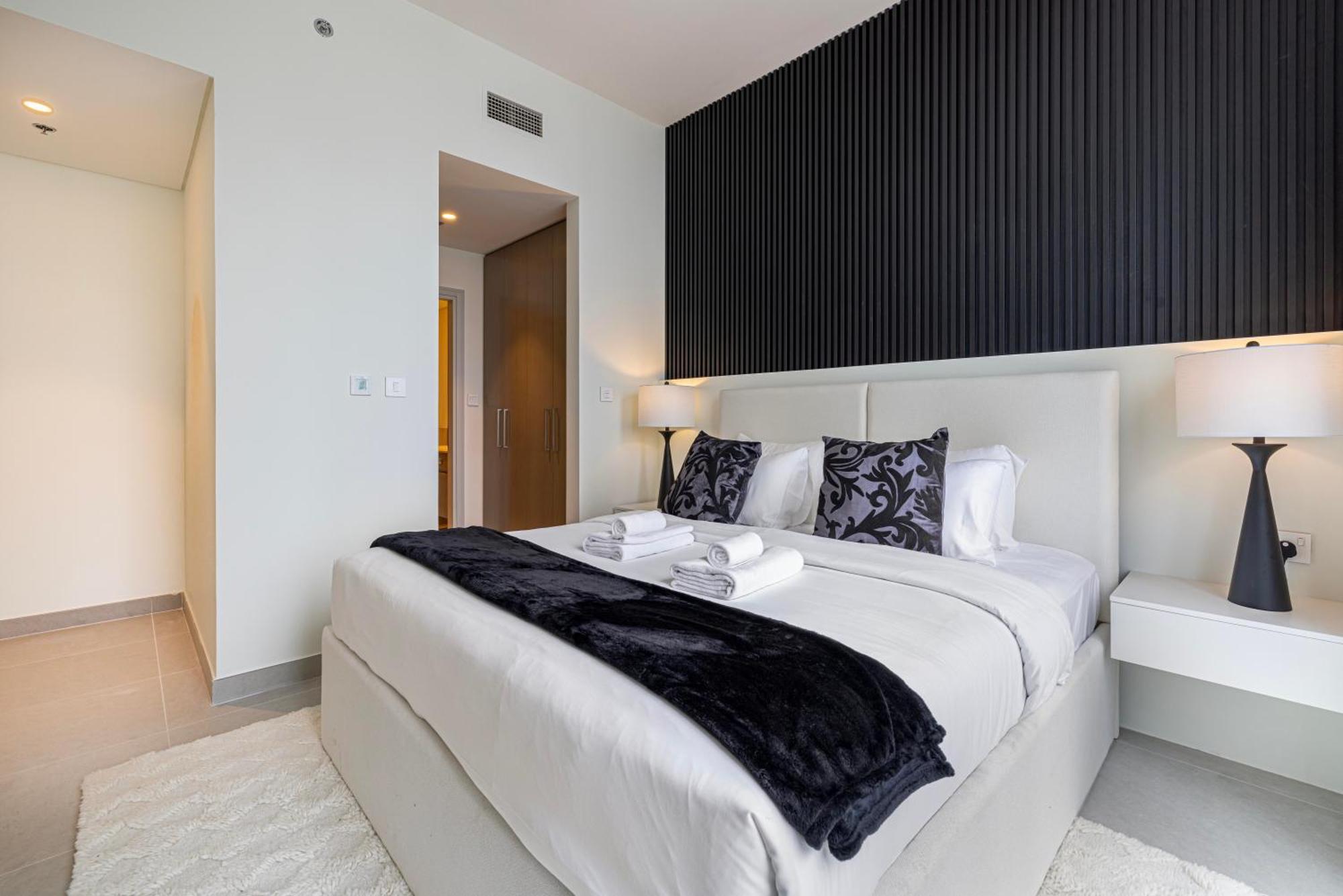 Luxury 4br Burj Khalifa & Fountain Views Dubai
