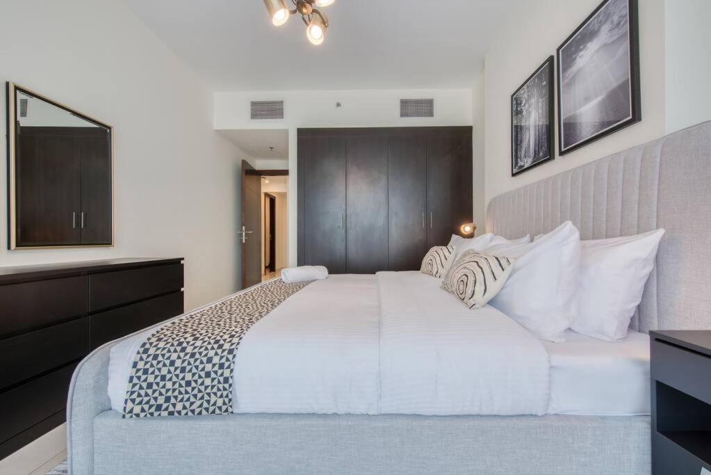 Two Bedroom Loft In Royale 1 Sports City Dubai
