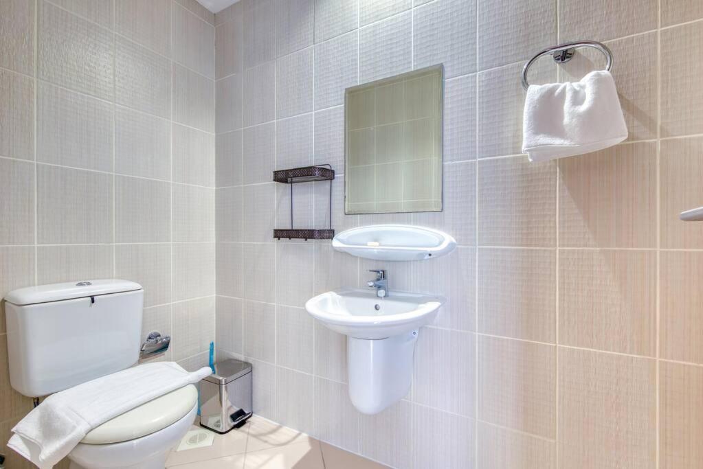 Apartment Two Bedroom Loft In Royale 1 Sports City *