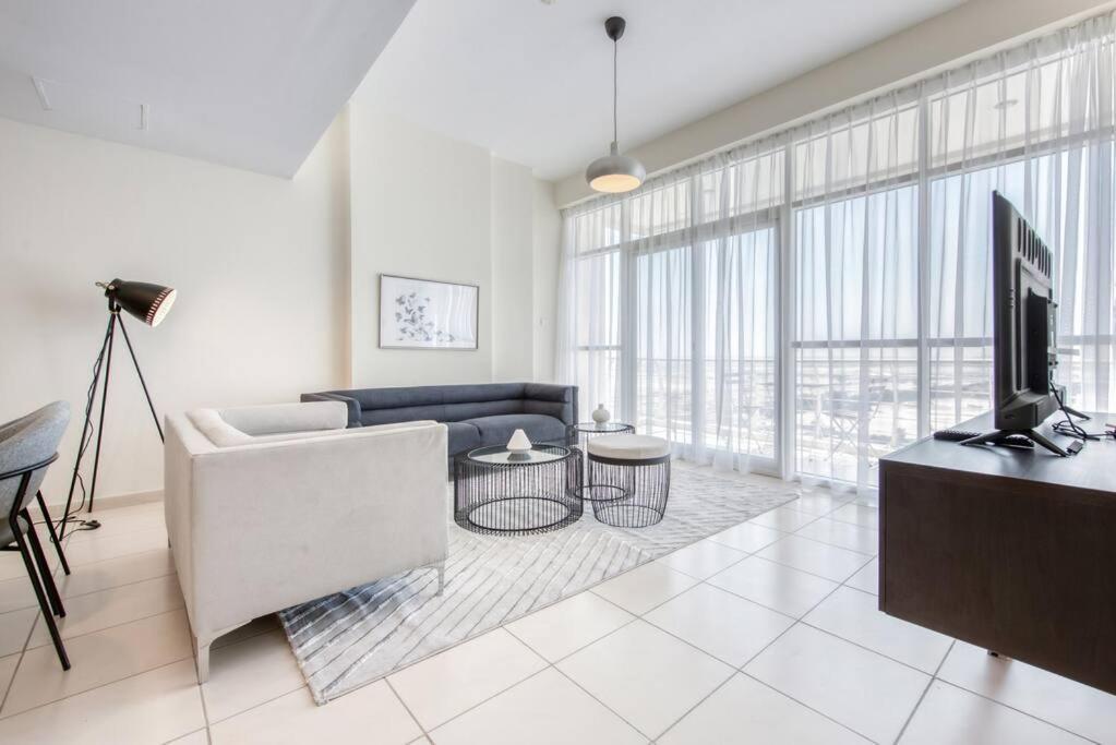 Apartment Two Bedroom Loft In Royale 1 Sports City *