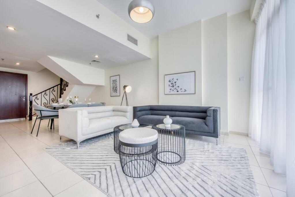 Apartment Two Bedroom Loft In Royale 1 Sports City