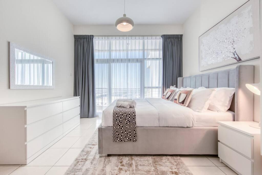 Apartment Two Bedroom Loft In Royale 1 Sports City *