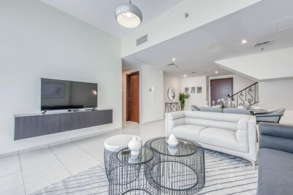 Apartment Two Bedroom Loft In Royale 1 Sports City Dubai