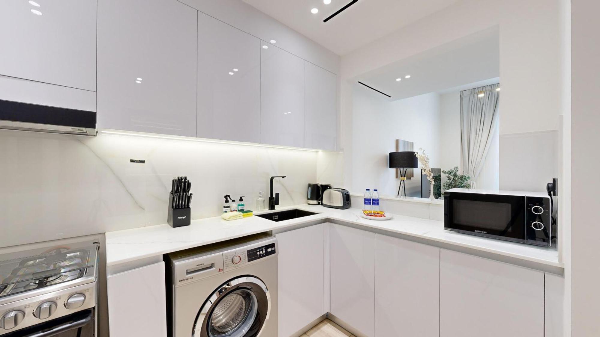 Primestay - 1br In Binghatti Nova - Jvc