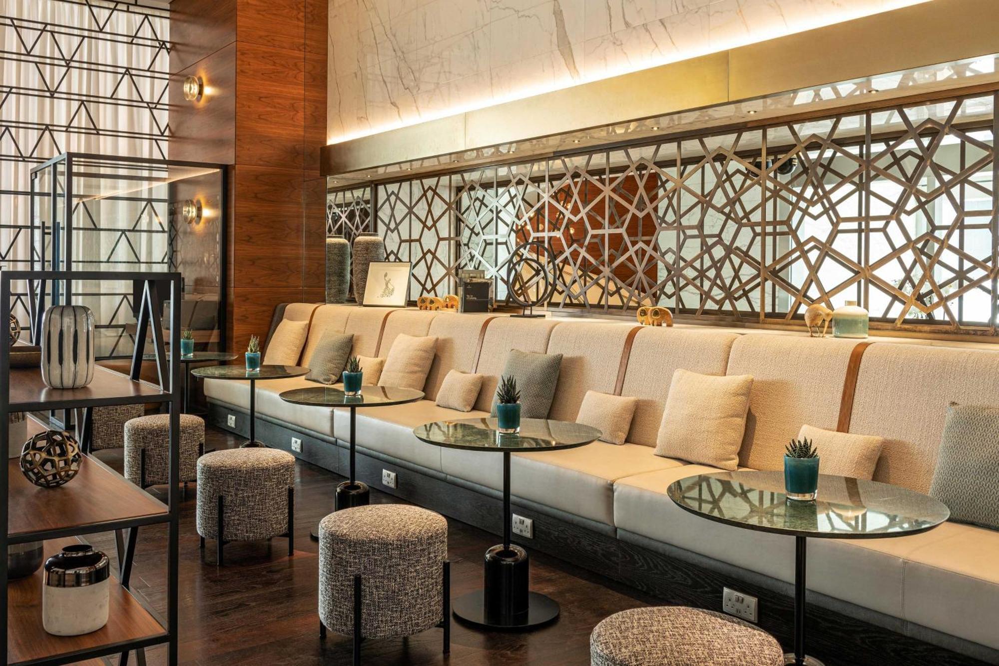 Sheraton Grand Hotel, 5*