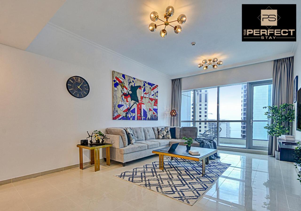 Modern By Your Perfect Short Lets With Balcony And Marina Views Apartment