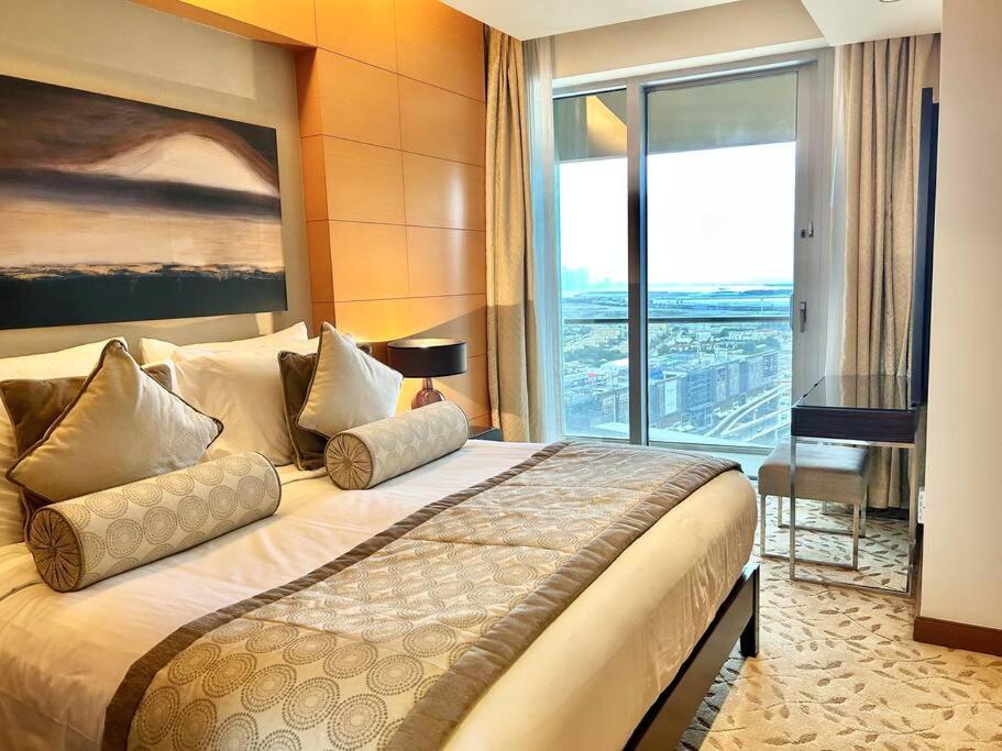 Apartment New! Luxury At The Address Mall Residences Dubai
