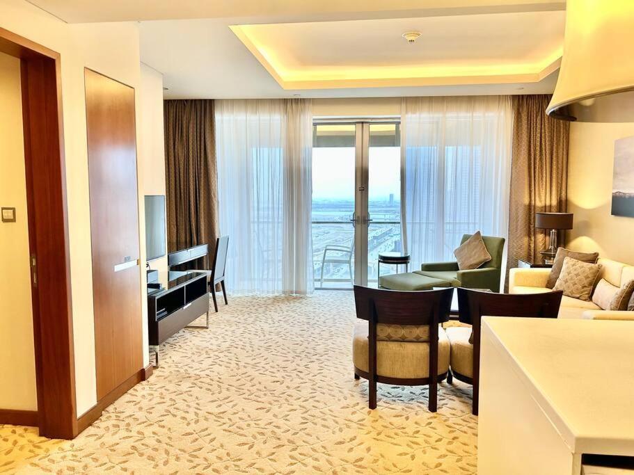 New! Luxury At The Address Mall Residences Apartment