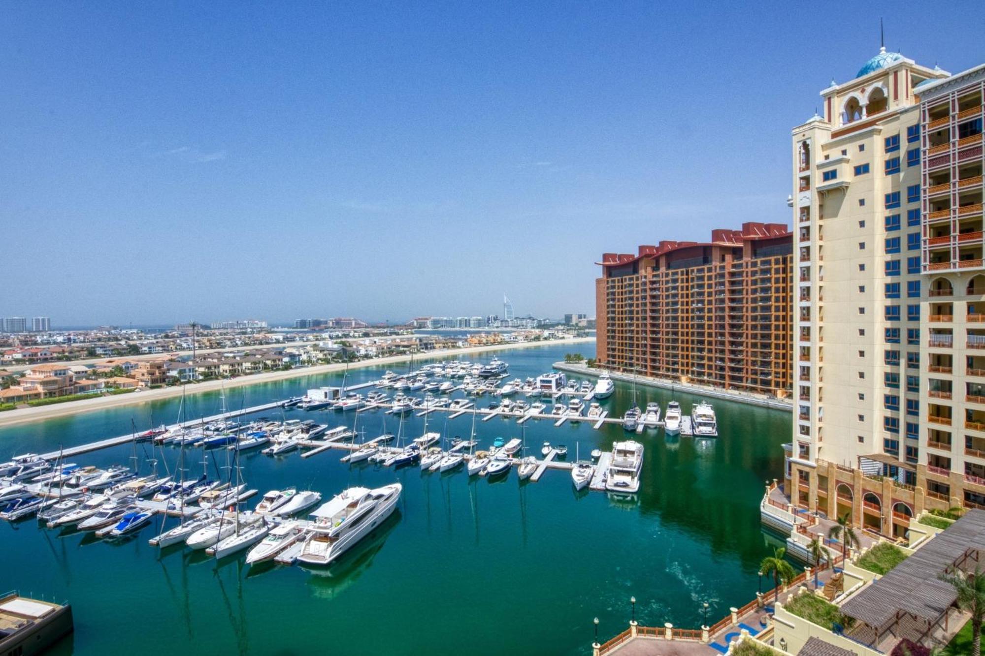 Luxurious 2br In The Palm Jumeirah Apartment *