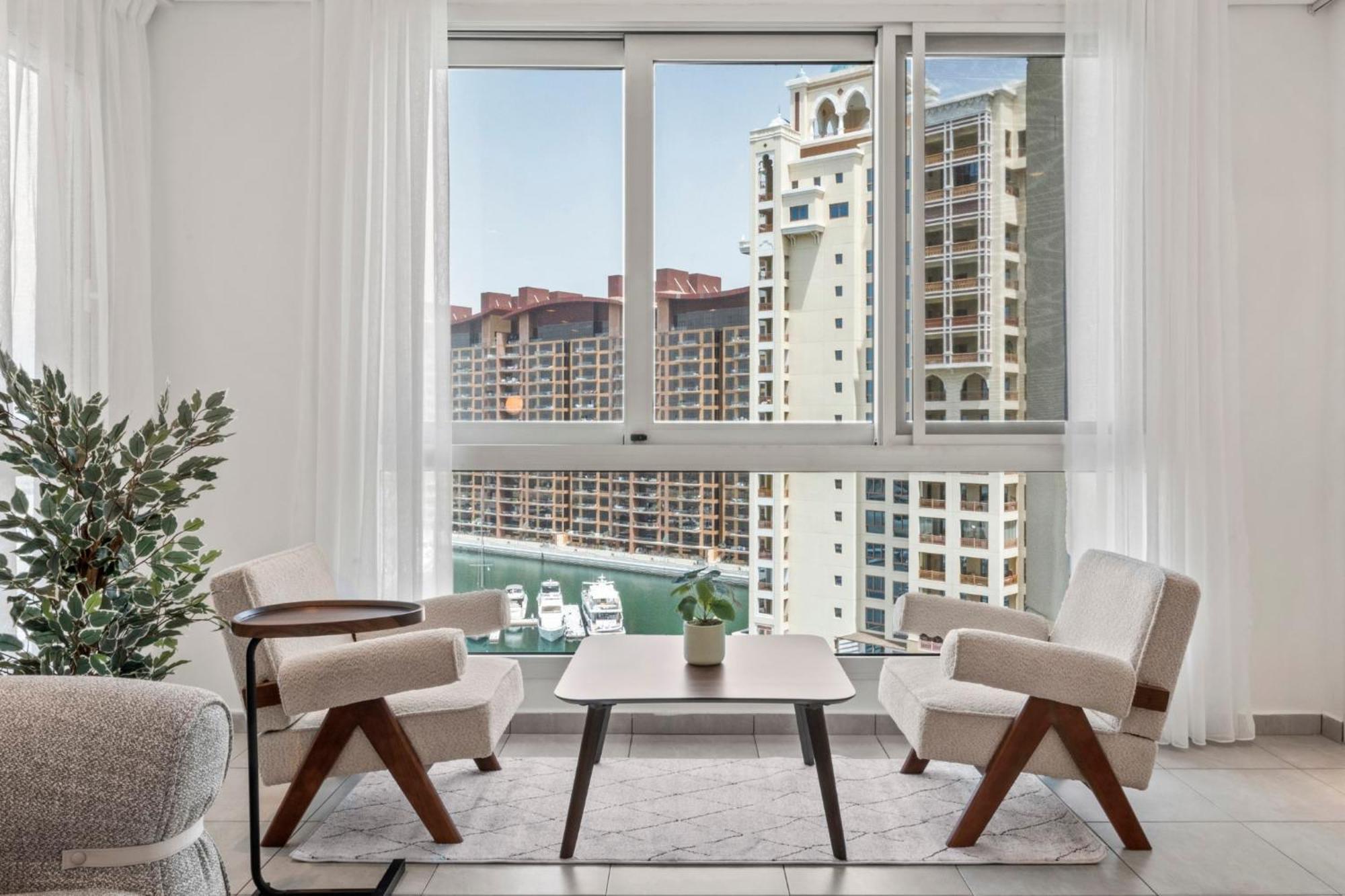 Luxurious 2br In The Palm Jumeirah Dubai
