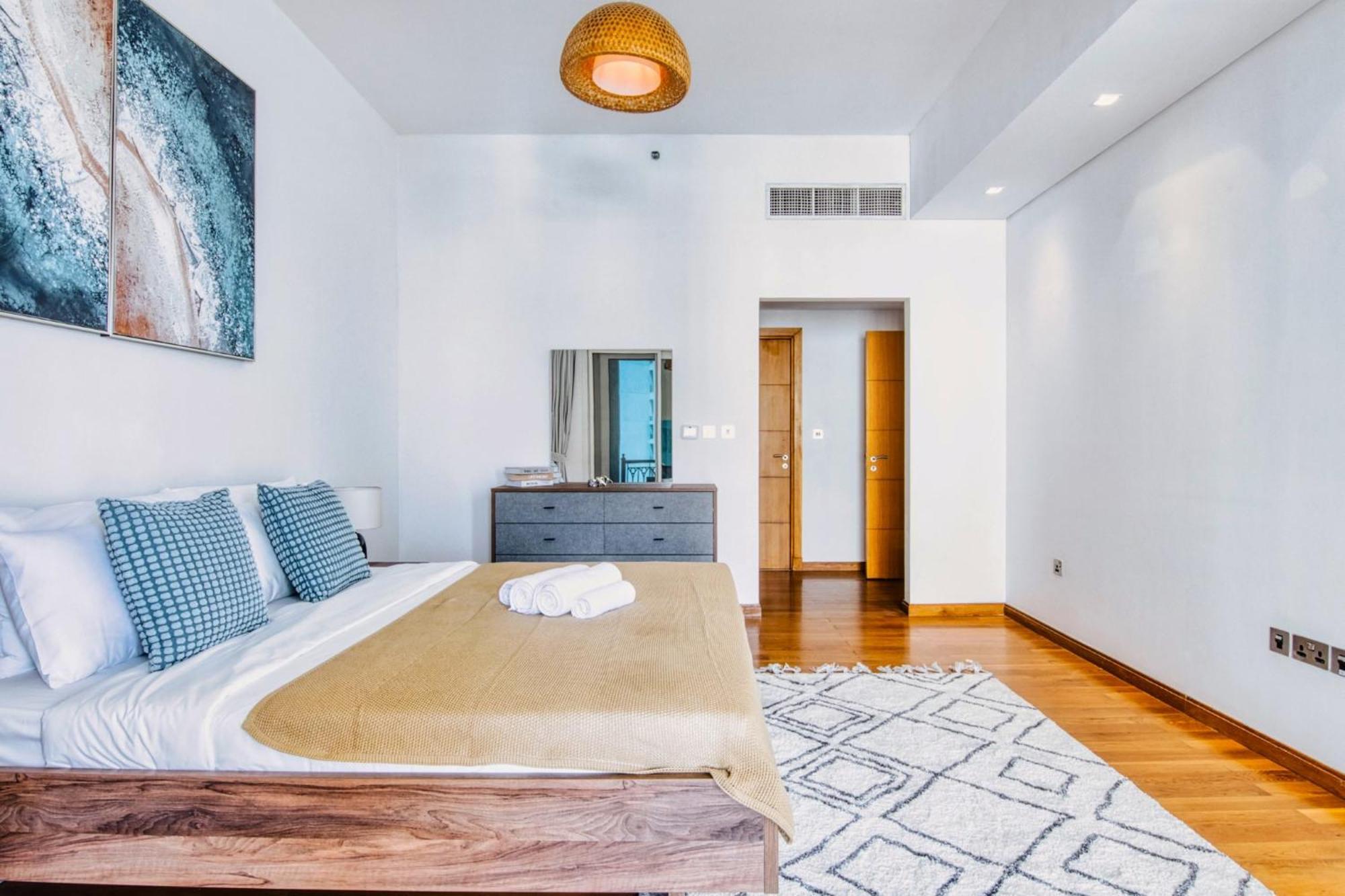 Luxurious 2br In The Palm Jumeirah Apartment Dubai