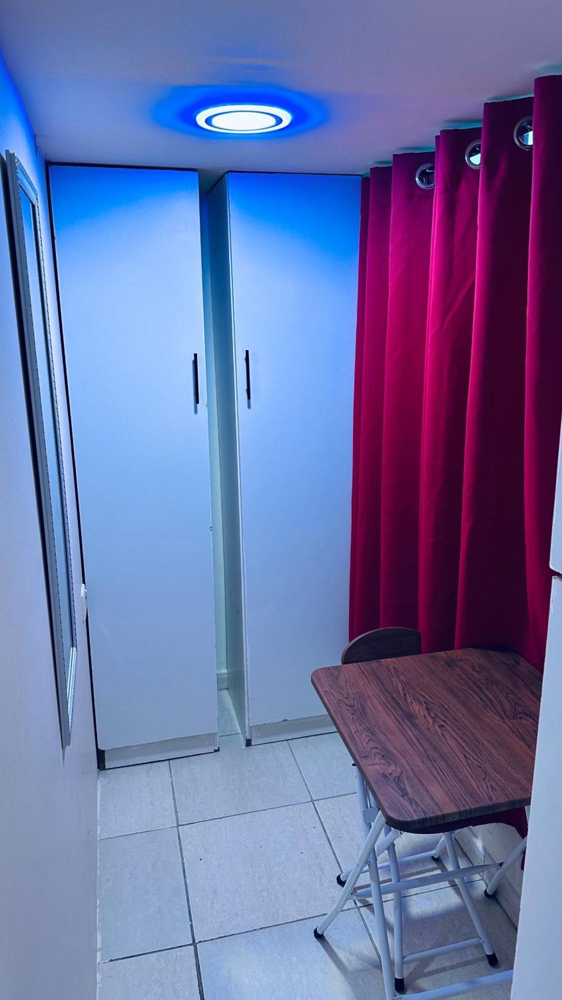 Private, Calm, Quiet & Cozy Partition In Al Barsha, Homestay *
