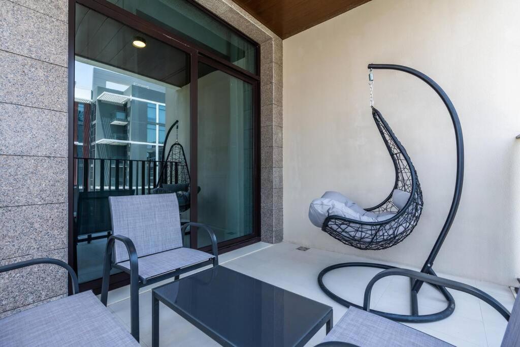Amazing 2 Bedroom - Pool - Ellington Wilton Terraces Apartment