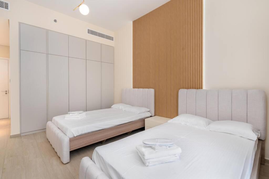Amazing 2 Bedroom - Pool - Ellington Wilton Terraces Apartment