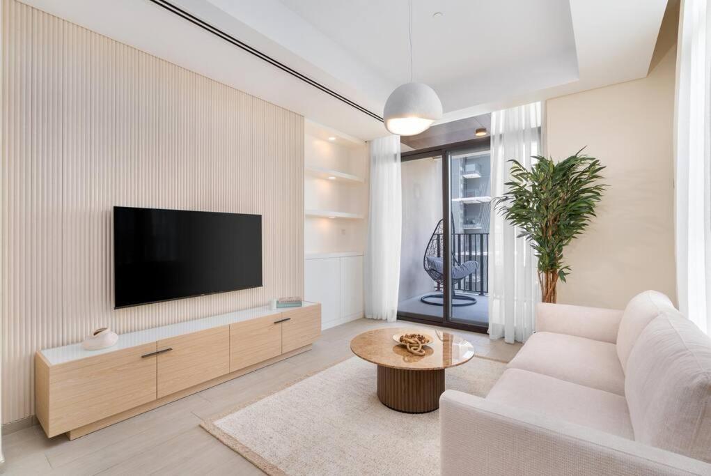 Amazing 2 Bedroom - Pool - Ellington Wilton Terraces *