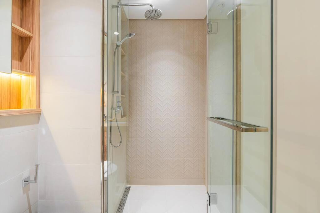 Amazing 2 Bedroom - Pool - Ellington Wilton Terraces Apartment