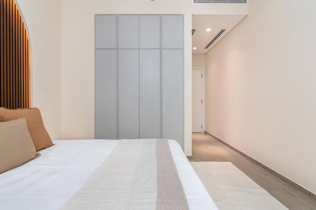 Amazing 2 Bedroom - Pool - Ellington Wilton Terraces *