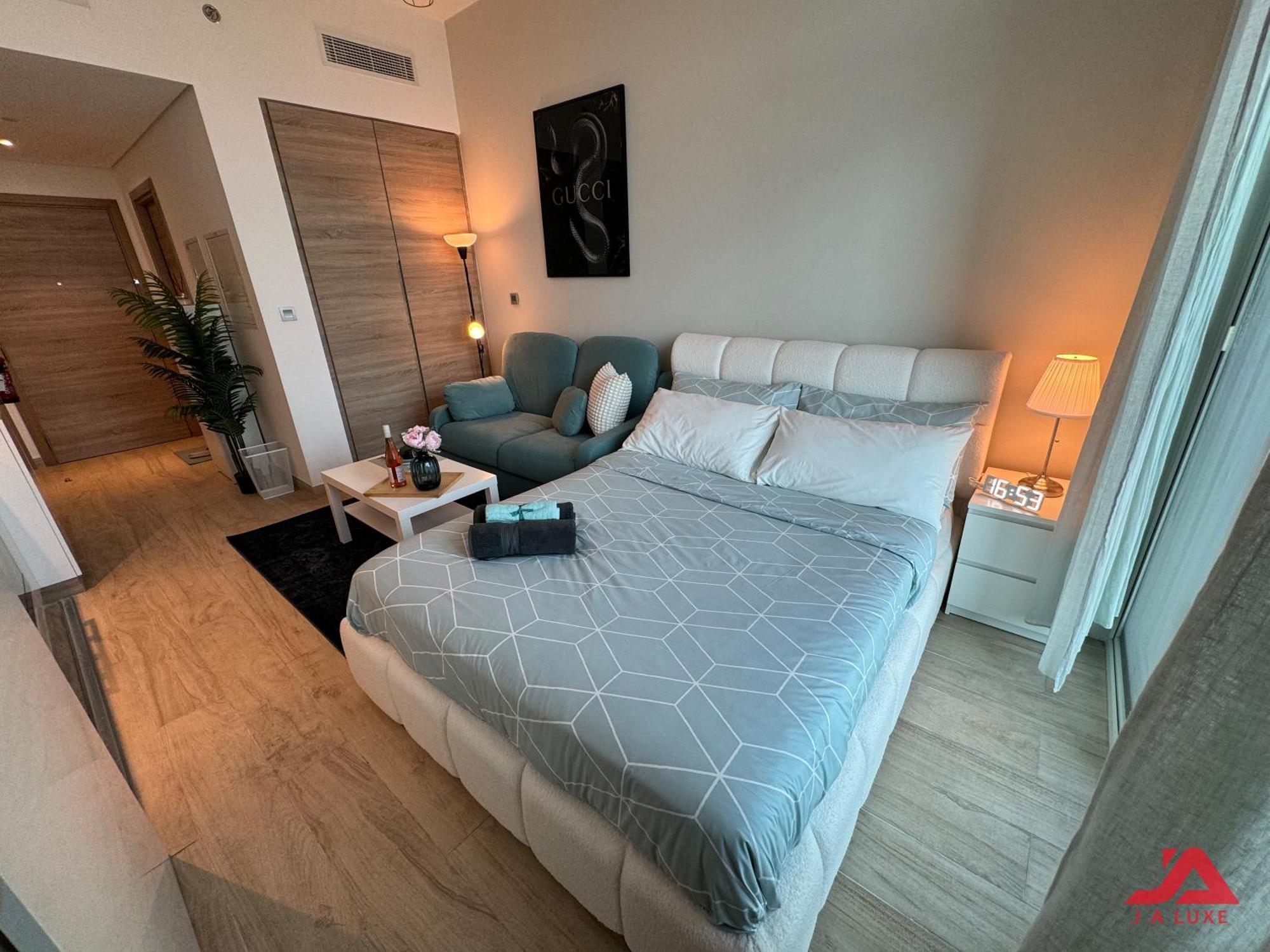 Warm Cozy Partial Sea View In Marina With Modern Gym & Pool, Steps To Jbr Beach, Marina Walk & Metro * Dubai