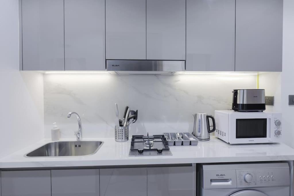 Apartment Inviting In Azizi Riviera, Close To Downtown