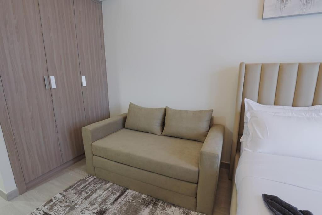 Inviting In Azizi Riviera, Close To Downtown Apartment Dubai